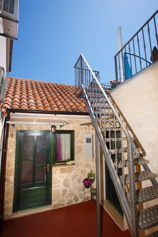 Studio Apartments Bonaca Split Ngoại thất bức ảnh