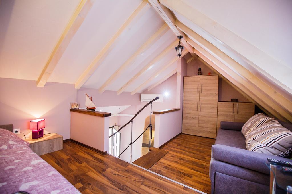 Studio Apartments Bonaca Split Ngoại thất bức ảnh